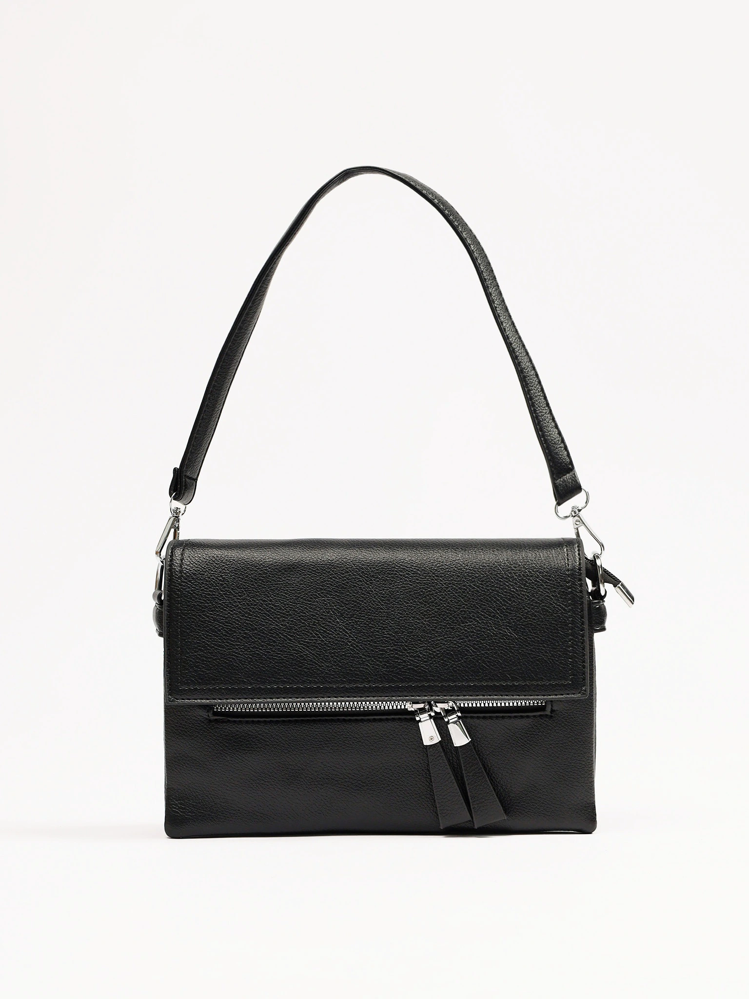 Сумка-кроссбоди со съемной ручкой и декоративными пуллерами в ассортименте